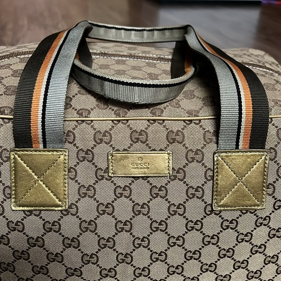 A 227 - 💯 % authentic Gucci duffel bag - Picture 7 of 16